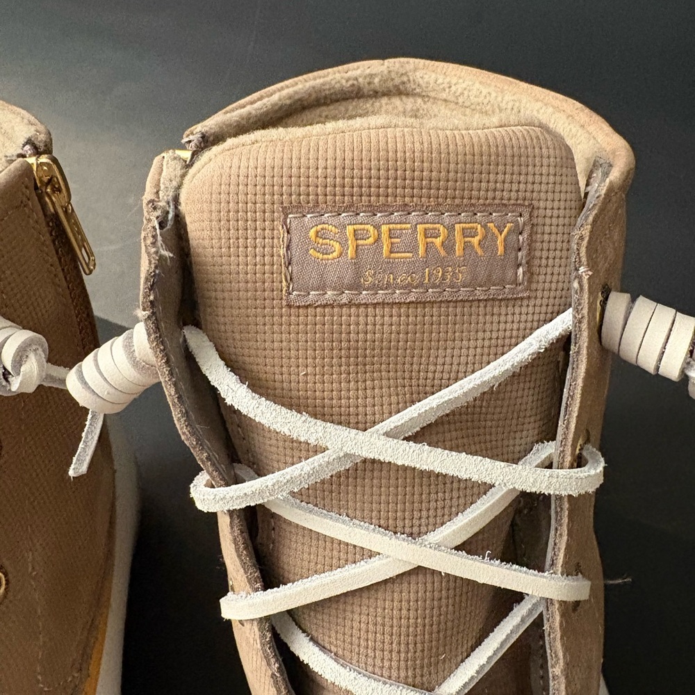 Women’s Sperry Top-SiderTan and Cream Boots - Picture 3 of 9